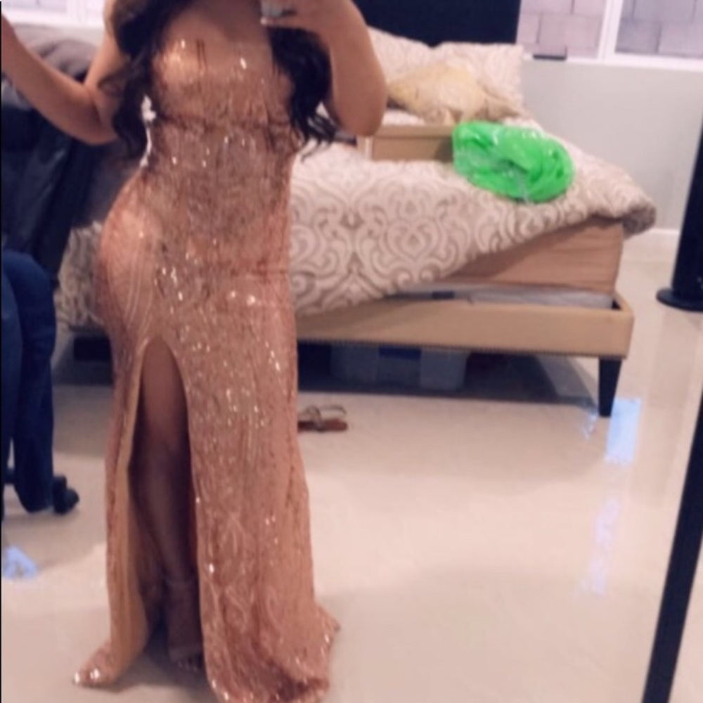 Formal Dress - Picture 1 of 2